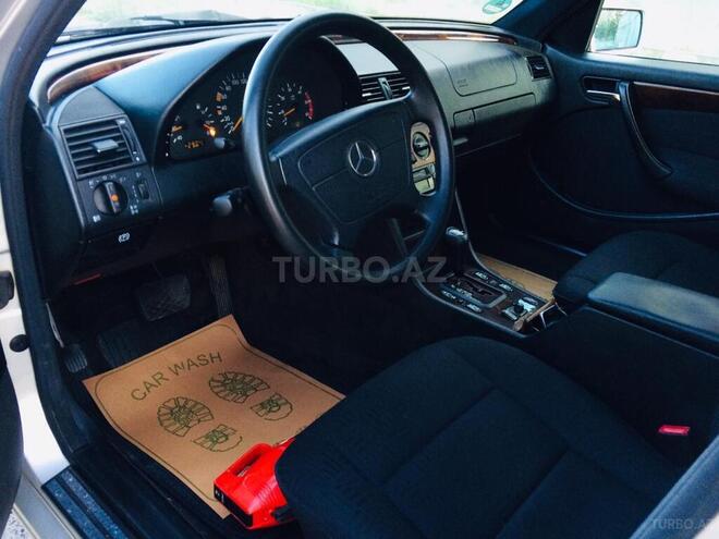 Mercedes C 220 1999, 285,752 km - 2.2 l - Bakı