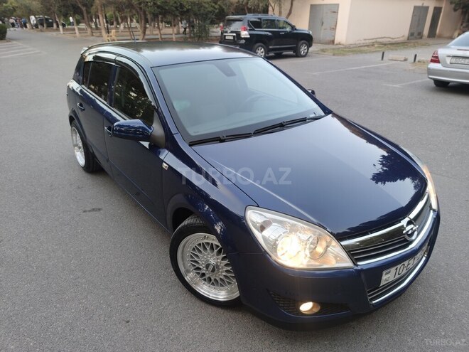 Opel Astra 2008, 240,200 km - 1.4 л - Bakı