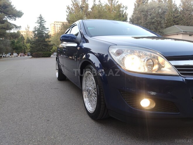 Opel Astra 2008, 240,200 km - 1.4 л - Bakı