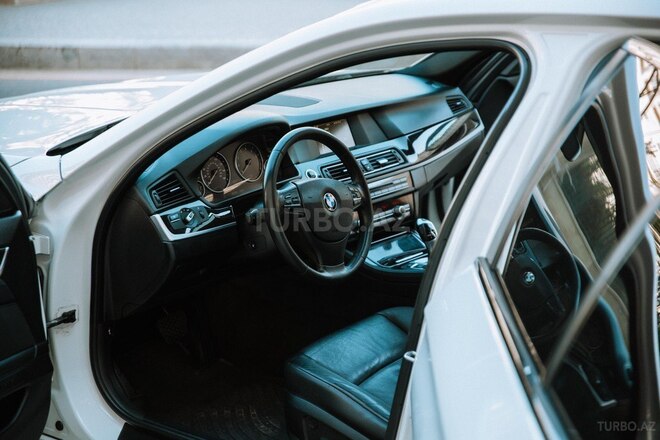 BMW 528 2013, 217,000 km - 2.0 л - Bakı