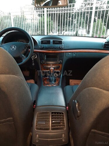 Mercedes E 240 2003, 199,200 km - 2.6 l - Bakı