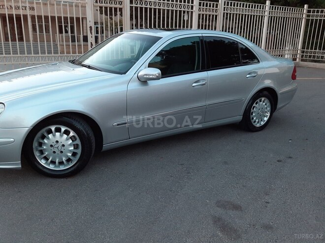 Mercedes E 240 2003, 199,200 km - 2.6 l - Bakı