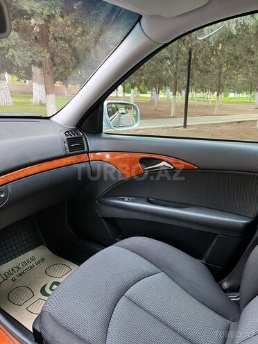 Mercedes E 200 2007, 260,000 km - 1.8 л - Bakı