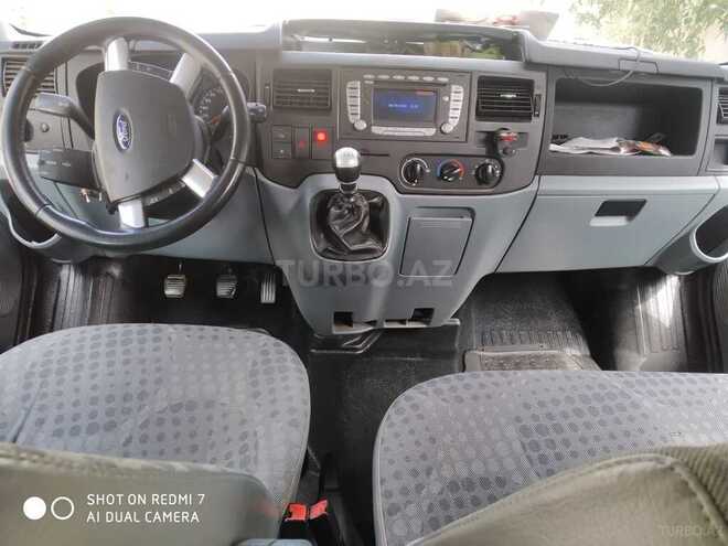 Ford Transit 2011, 130,000 km - 3.2 l - Bakı