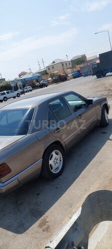 Mercedes E 300 1991, 45,573 km - 3.0 л - Bakı