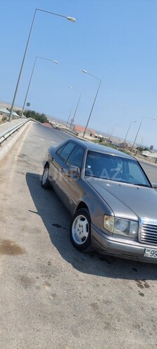 Mercedes E 300 1991, 45,573 km - 3.0 л - Bakı