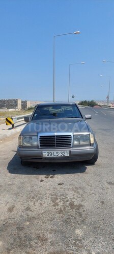 Mercedes E 300 1991, 45,573 km - 3.0 л - Bakı