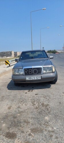 Mercedes E 300 1991, 45,573 km - 3.0 л - Bakı