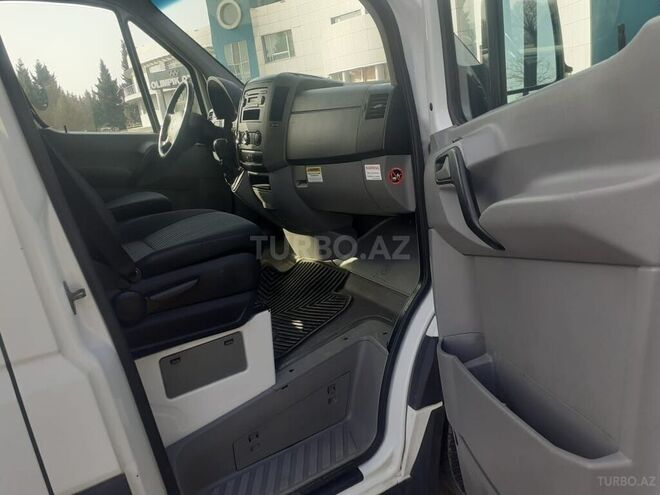 Mercedes Sprinter 313 2011, 110,000 km - 3.0 l - Qazax
