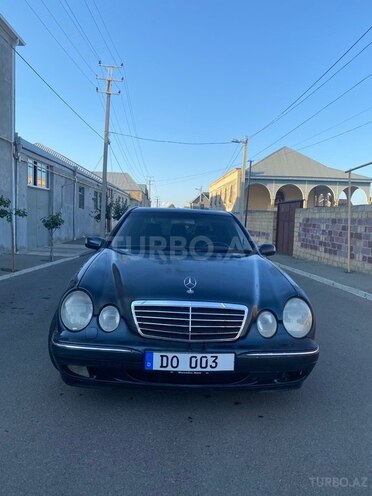 Mercedes E 240 2000, 280,000 km - 2.4 л - Gəncə