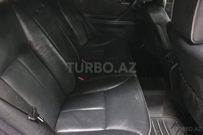 Mercedes E 240 2000, 280,000 km - 2.4 л - Gəncə