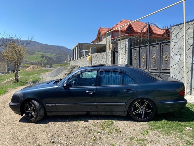 Mercedes E 240 2000, 280,000 km - 2.4 л - Gəncə