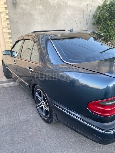 Mercedes E 240 2000, 280,000 km - 2.4 л - Gəncə
