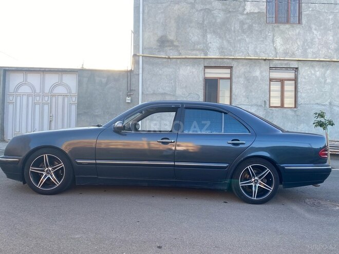 Mercedes E 240 2000, 280,000 km - 2.4 л - Gəncə