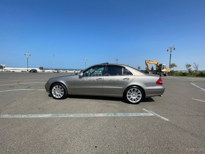 Mercedes E 320 2003, 286,000 km - 3.2 l - Bakı