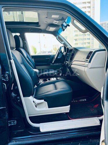 Mitsubishi Pajero 2007, 163,000 km - 3.0 л - Bakı