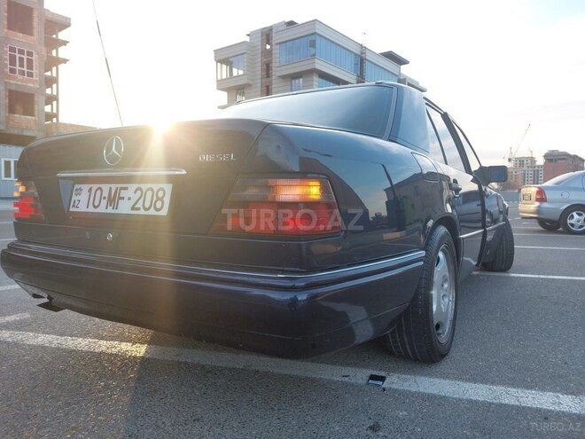Mercedes E 300 1995, 530,000 km - 3.0 l - Sumqayıt