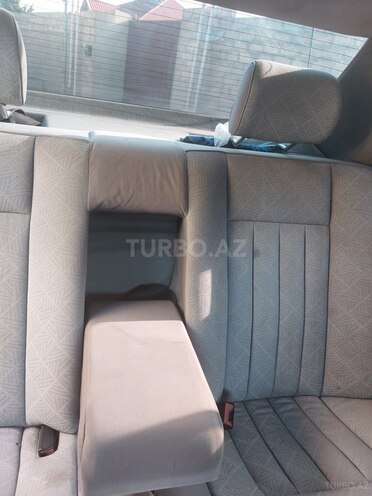 Mercedes E 300 1995, 530,000 km - 3.0 l - Sumqayıt