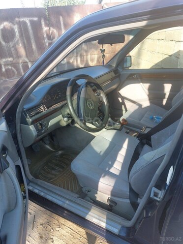 Mercedes E 300 1995, 530,000 km - 3.0 l - Sumqayıt