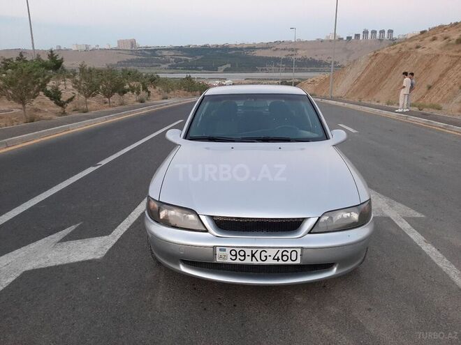 Opel Vectra 1998, 290,000 km - 1.8 л - Bakı
