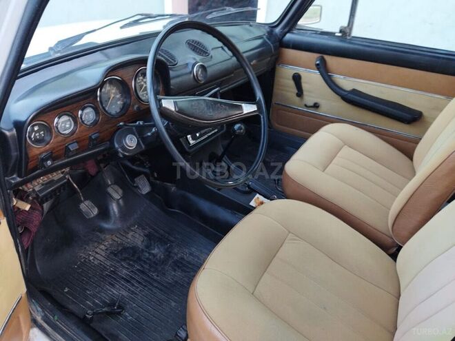 LADA (VAZ) 2106 1988, 555,500 km - 1.6 л - Salyan