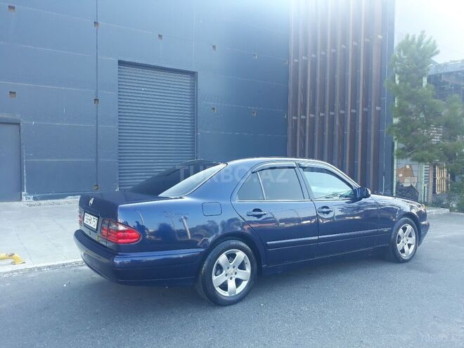 Mercedes E 220 2000, 376,000 km - 2.2 l - Bakı