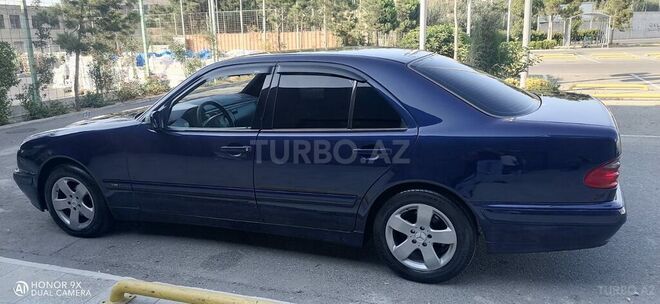Mercedes E 220 2000, 376,000 km - 2.2 l - Bakı