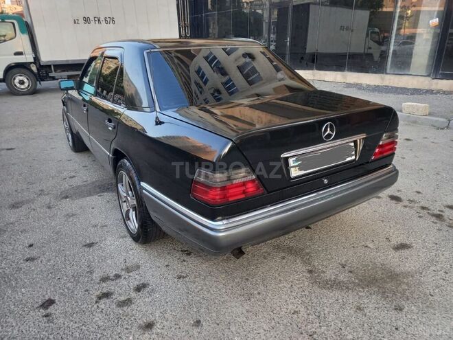Mercedes E 230 1989, 432,000 km - 3.2 l - Bakı