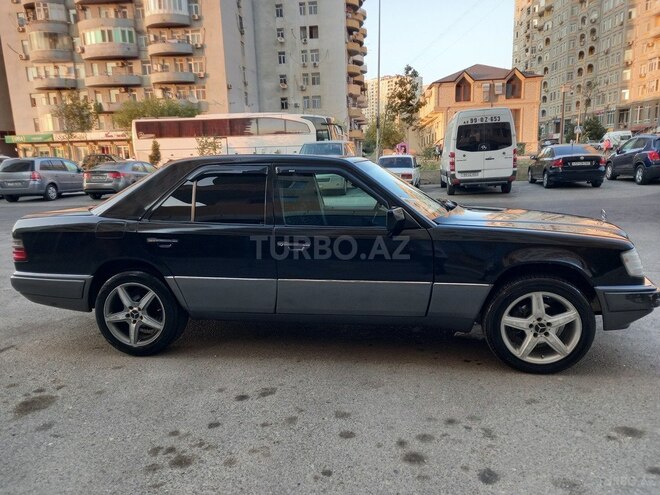 Mercedes E 230 1989, 432,000 km - 3.2 l - Bakı