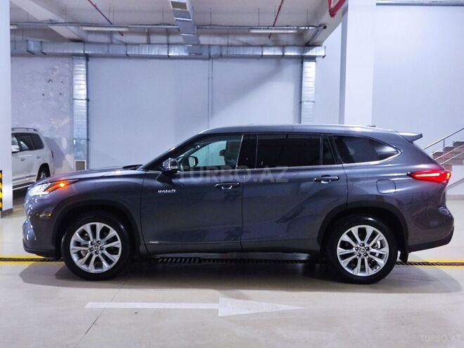 Toyota Highlander 2021, 5,600 km - 2.5 л - Bakı