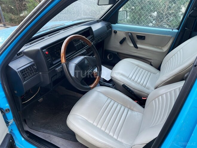 Volkswagen Golf 1992, 300,000 km - 1.8 l - Bakı