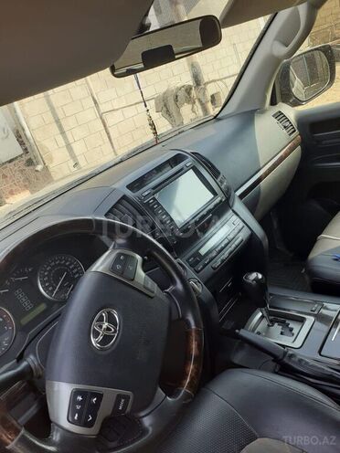 Toyota Land Cruiser 2011, 136,000 km - 4.0 l - Bakı