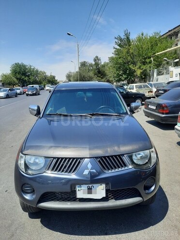 Mitsubishi L200 2009, 185,000 km - 2.5 l - Bakı