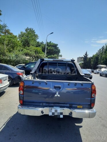 Mitsubishi L200 2009, 185,000 km - 2.5 l - Bakı