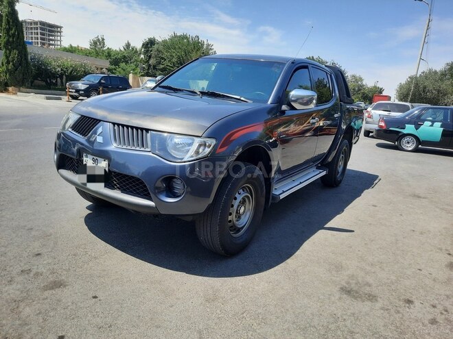 Mitsubishi L200 2009, 185,000 km - 2.5 l - Bakı