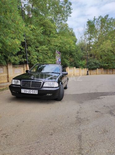 Mercedes C 200 1998, 383,340 km - 2.0 l - Lerik