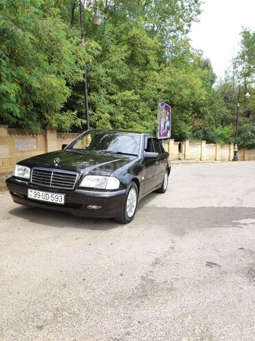 Mercedes C 200 1998, 383,340 km - 2.0 l - Lerik