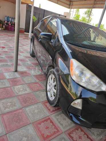 Toyota Prius C 2013, 221,356 km - 1.5 l - Bərdə