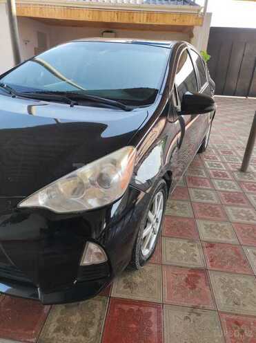 Toyota Prius C 2013, 221,356 km - 1.5 l - Bərdə