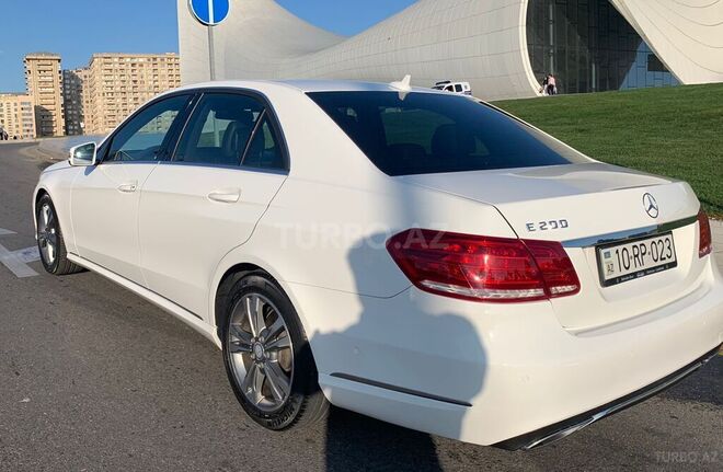 Mercedes E 200 2013, 185,000 km - 1.8 л - Bakı
