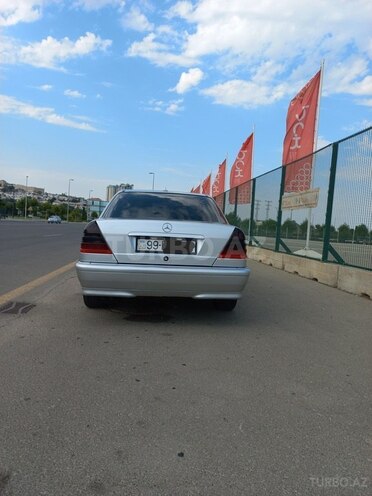 Mercedes C 220 1998, 388,625 km - 2.2 l - Bakı