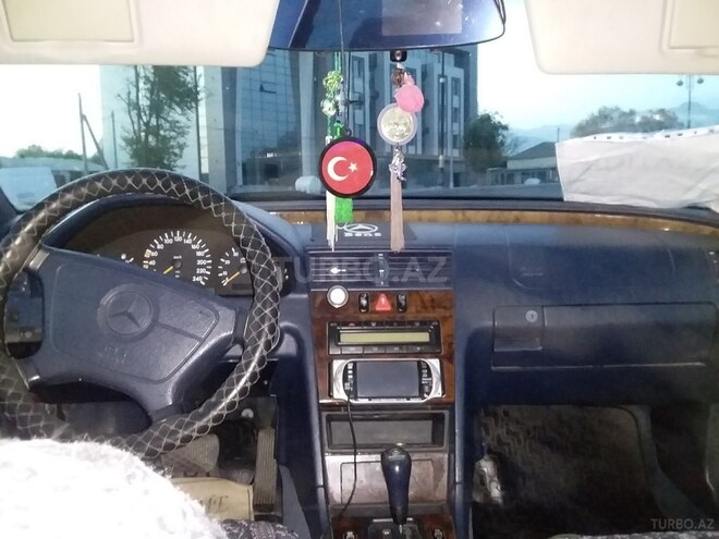 Mercedes C 200 1996, 297,800 km - 2.0 l - Zaqatala