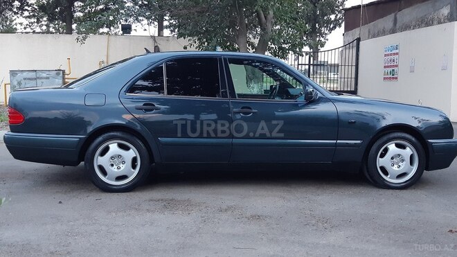 Mercedes E 200 1998, 207,250 km - 2.0 l - Gəncə