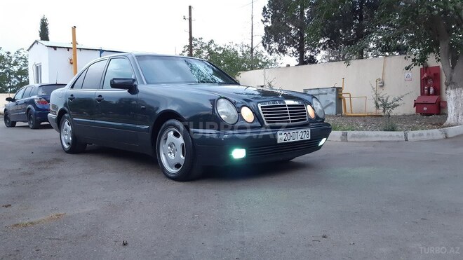 Mercedes E 200 1998, 207,250 km - 2.0 l - Gəncə
