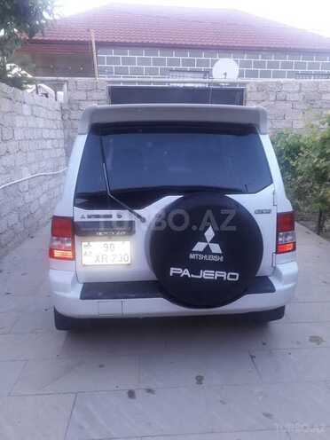 Mitsubishi Pajero io 2002, 292,000 km - 2.0 l - Bakı