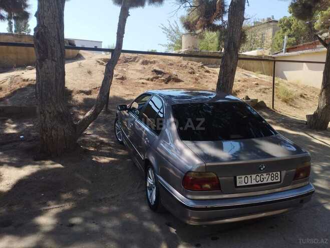 BMW 523 1996, 325,000 km - 2.5 l - Sumqayıt