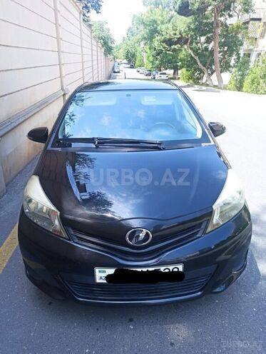 Toyota Vitz 2011, 27,000 km - 1.3 л - Bakı