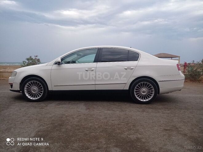 Volkswagen Passat 2005, 298,000 km - 2.0 l - Bakı