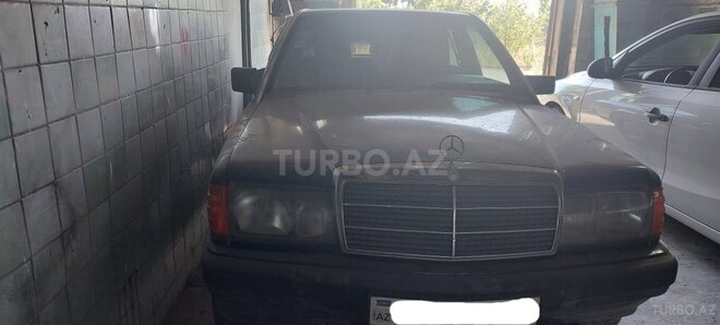 Mercedes 190 1993, 160,000 km - 2.0 l - Şəki