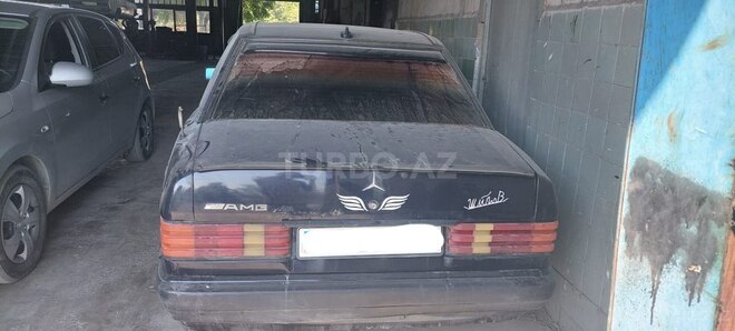 Mercedes 190 1993, 160,000 km - 2.0 l - Şəki
